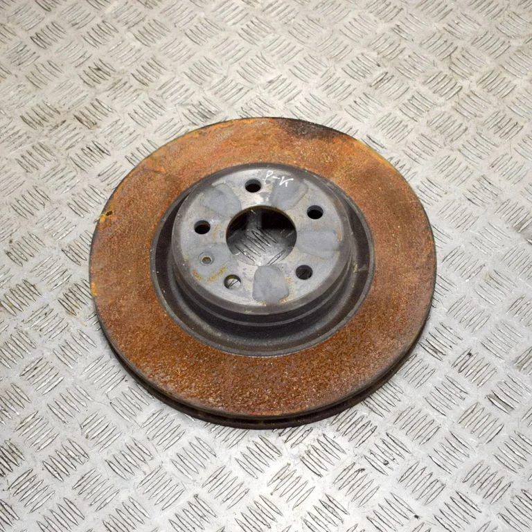 Front brake disc – left
