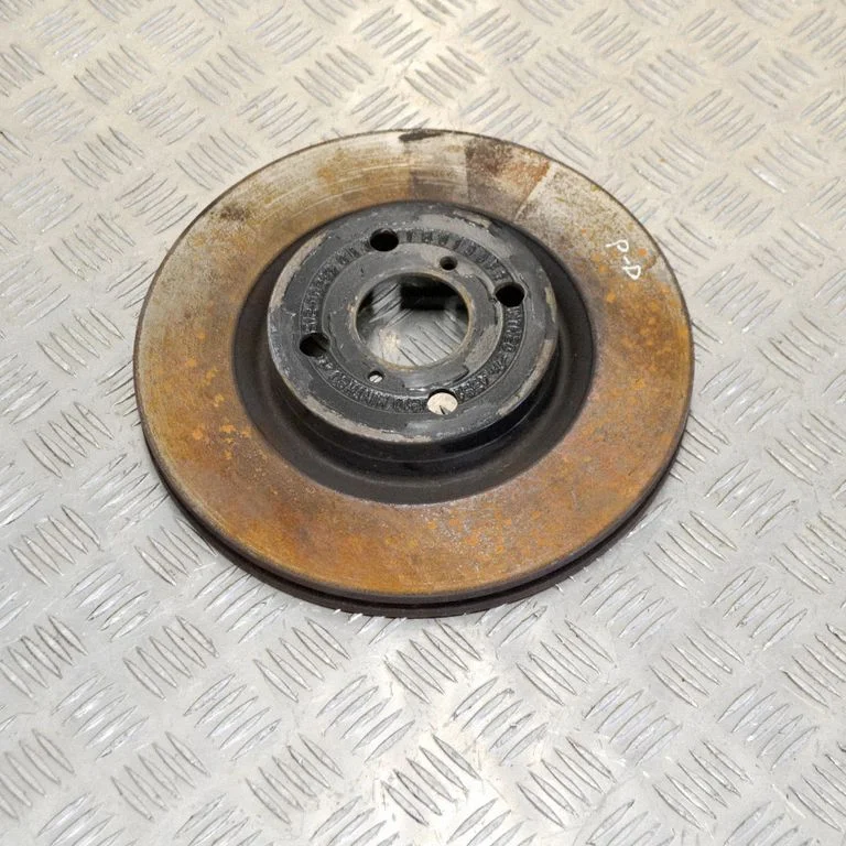 Priekšējais bremžu disks – labā