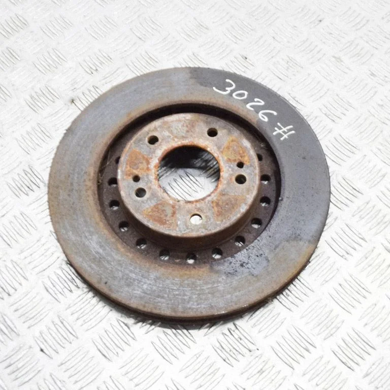 Priekšējais bremžu disks – kreisā