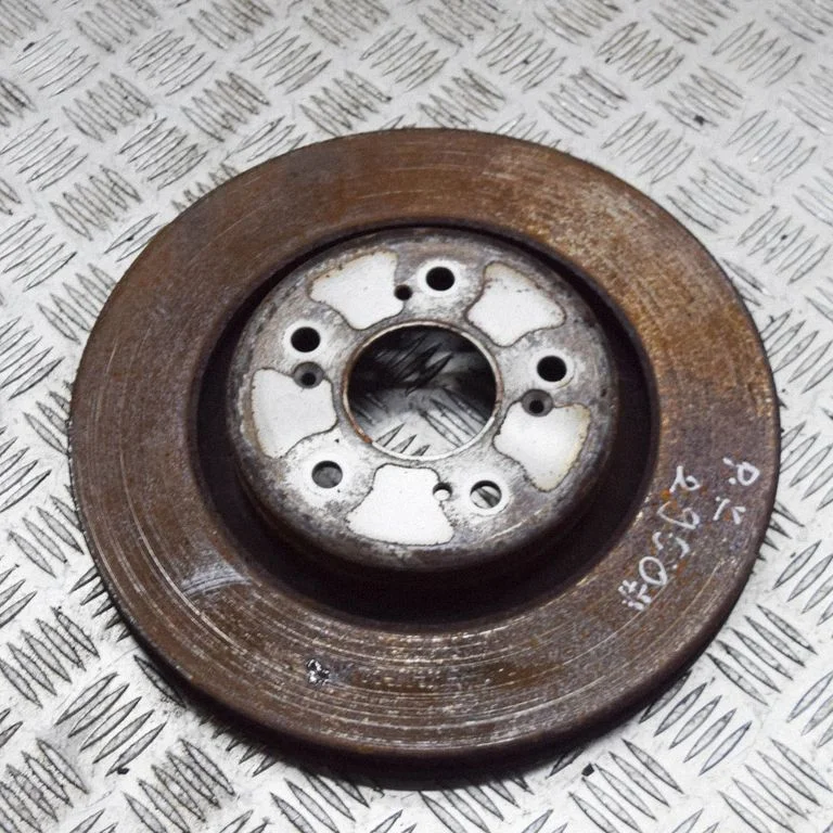 Priekšējais bremžu disks – kreisā