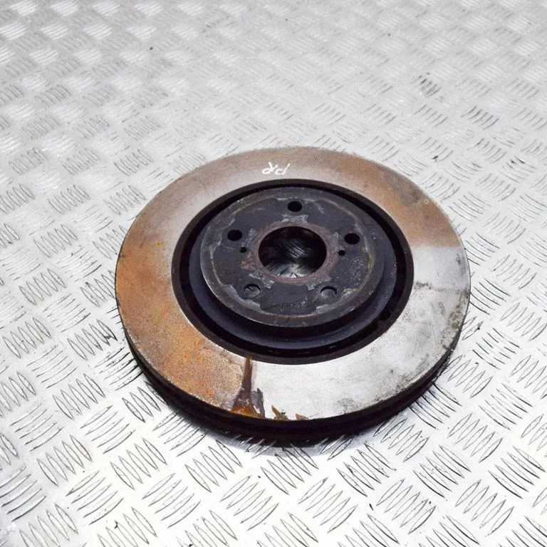 Priekšējais bremžu disks – labā