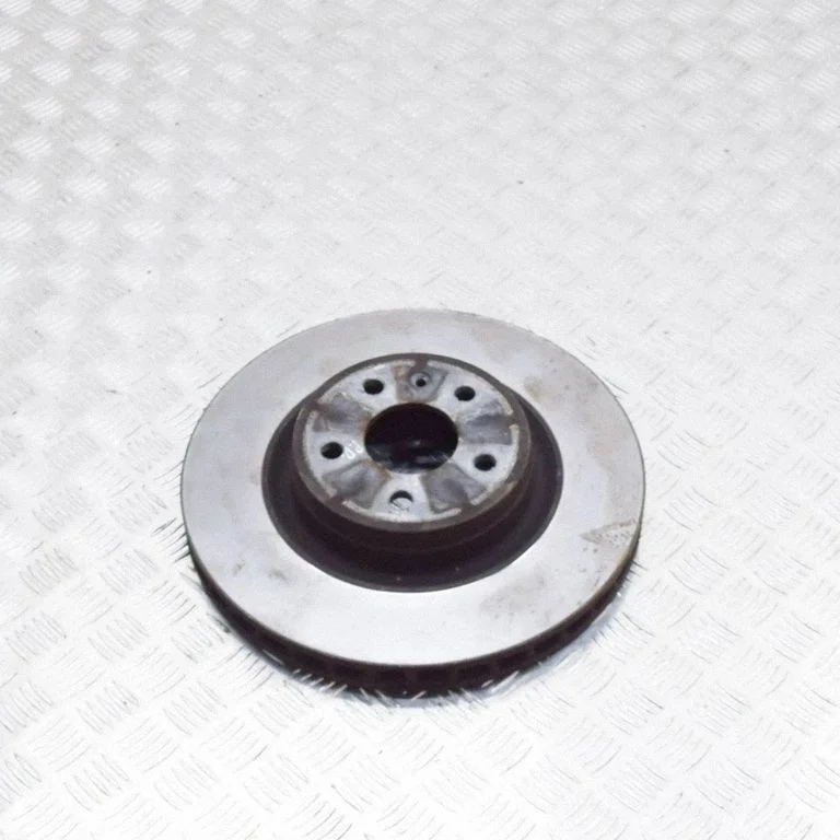 Front brake disc – right
