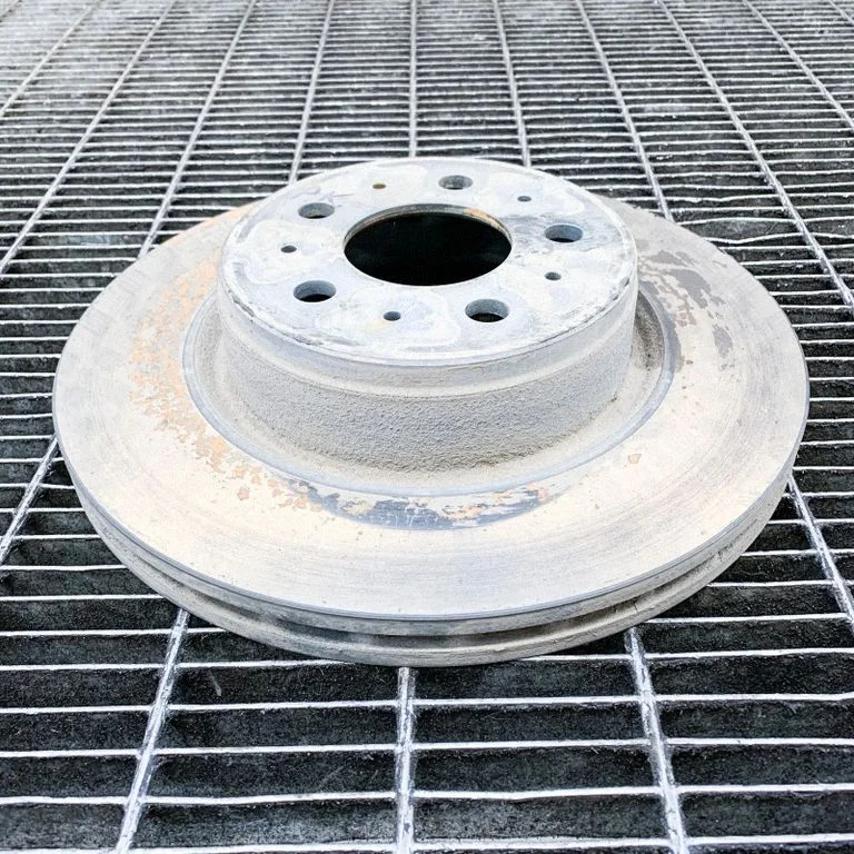 Front brake disc – left