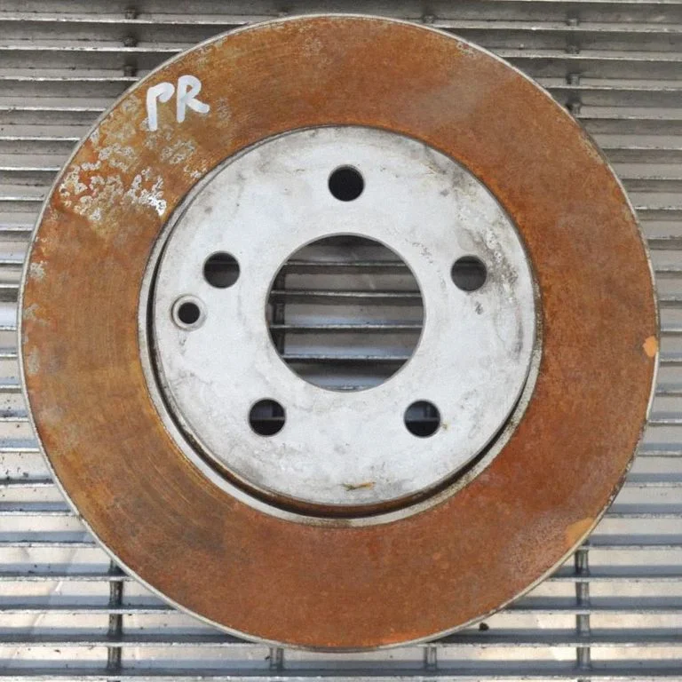 Priekšējais bremžu disks – labā