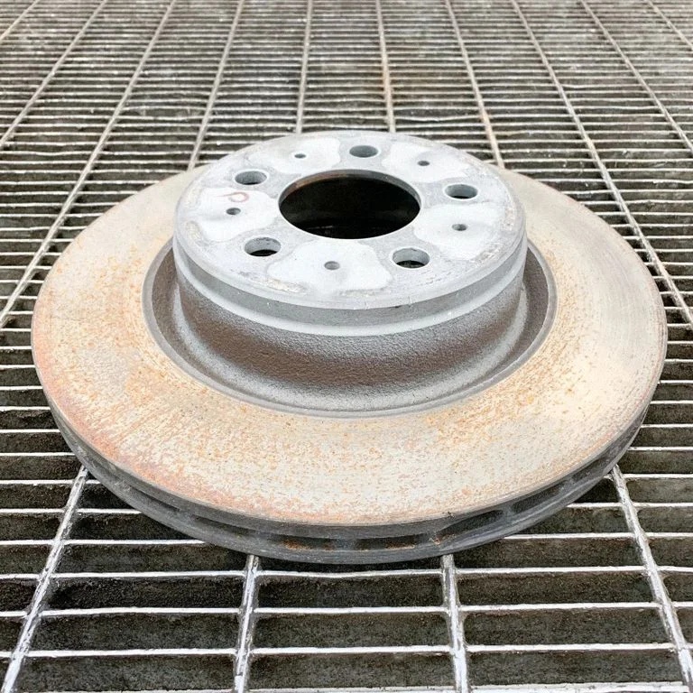 Front brake disc – left