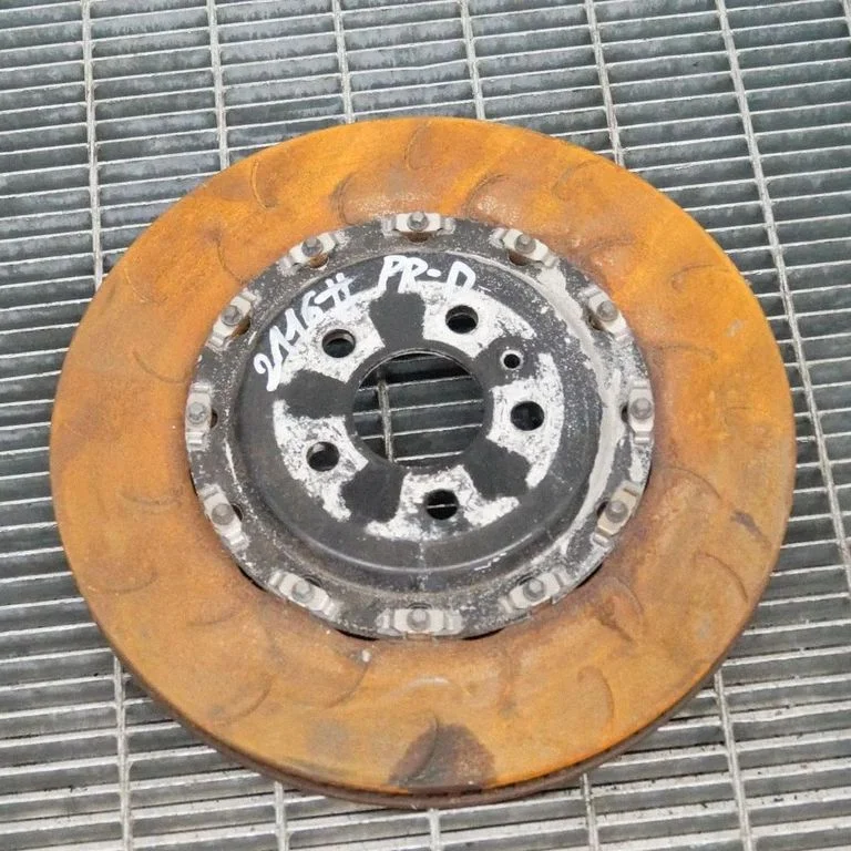 Priekšējais bremžu disks – labā