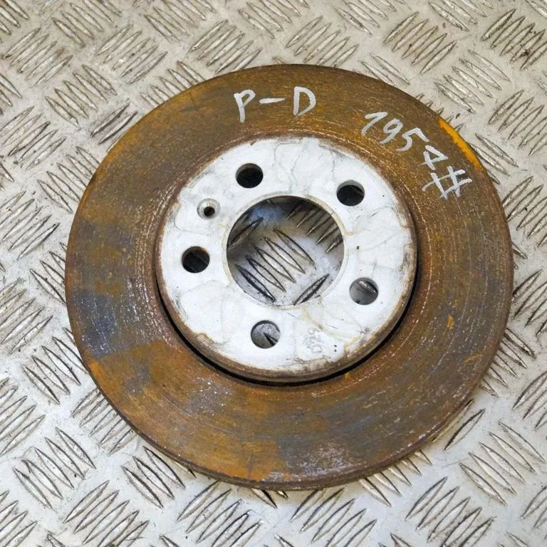 Priekšējais bremžu disks – labā