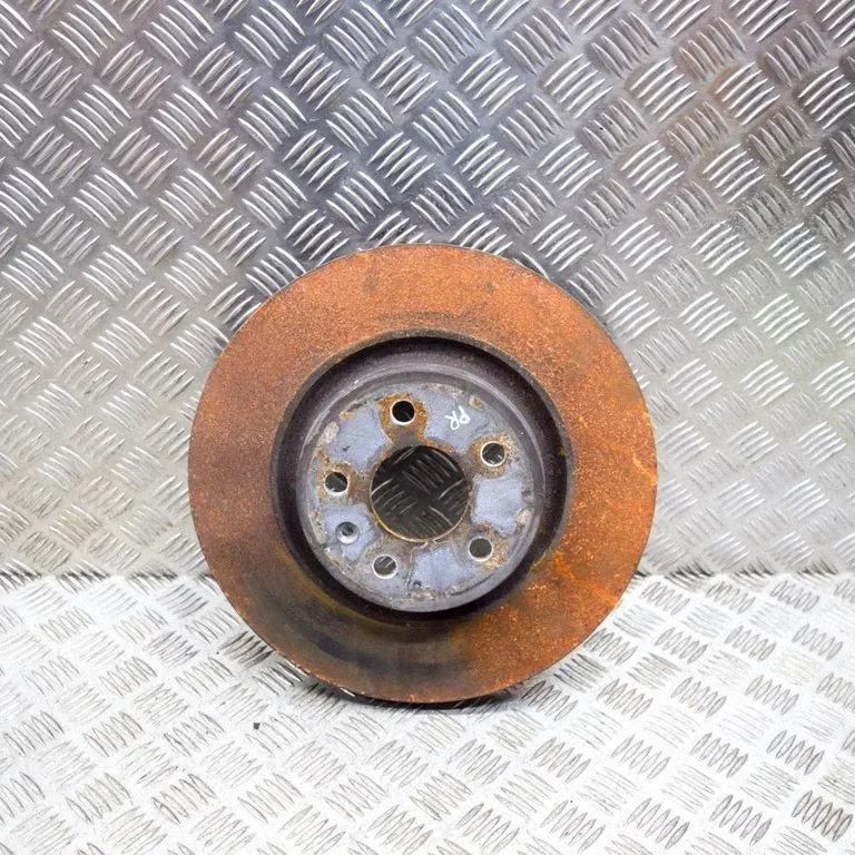 Priekšējais bremžu disks – labā