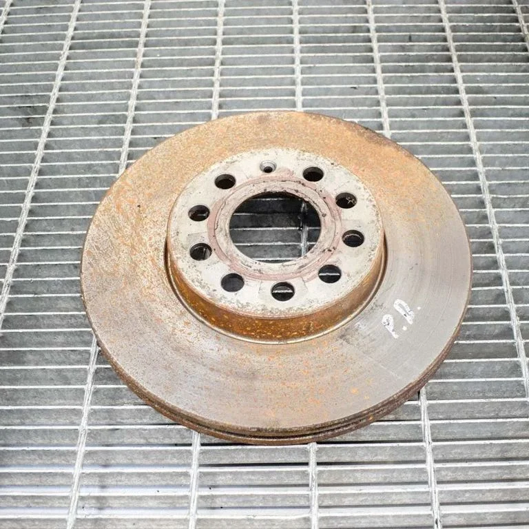 Priekšējais bremžu disks – labā