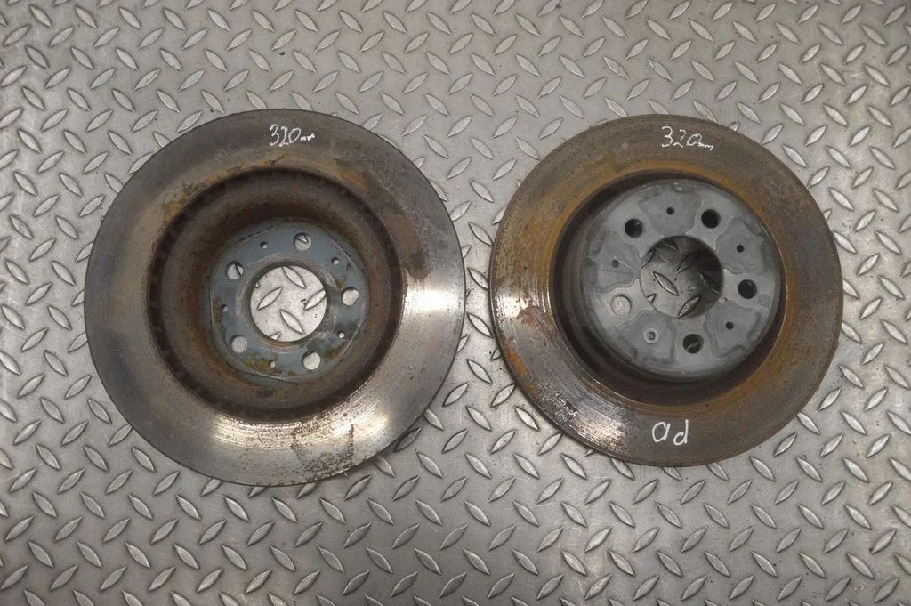 Front brake disc – Tesla Model Y (2020-)