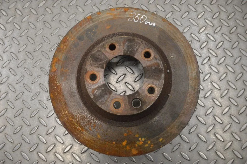 Esimene piduriketas – Volkswagen Touareg II (2010-2018)