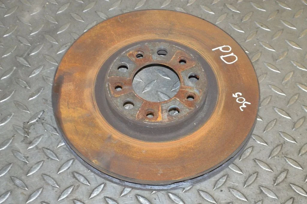 Front brake disc – right