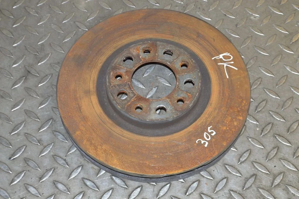 Front brake disc – left