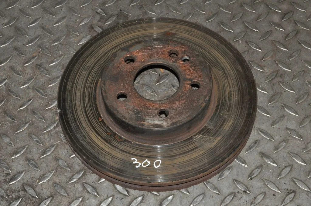 Tarcza hamulcowa przednia – lewa