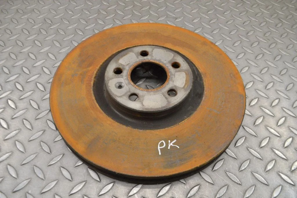 Front brake disc – left