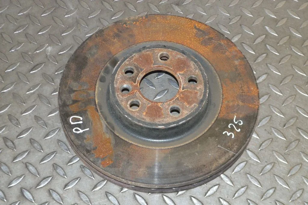 Priekšējais bremžu disks – labā