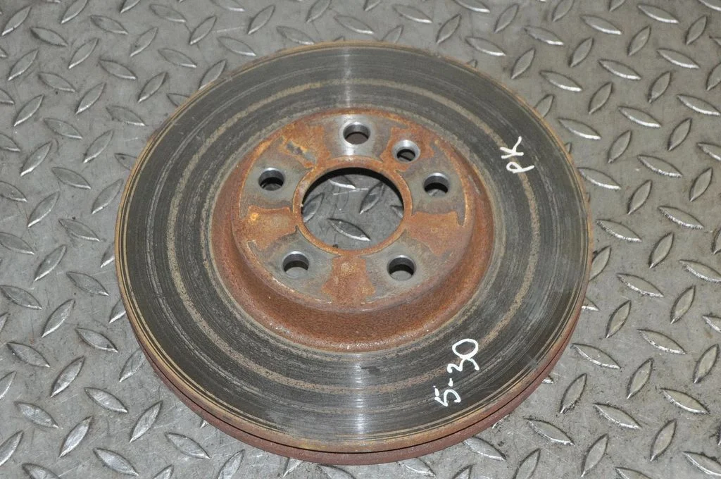 Front brake disc – left