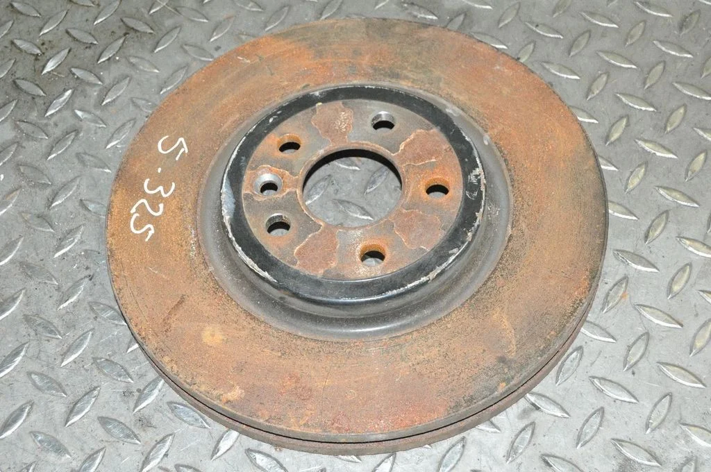 Priekšējais bremžu disks – labā