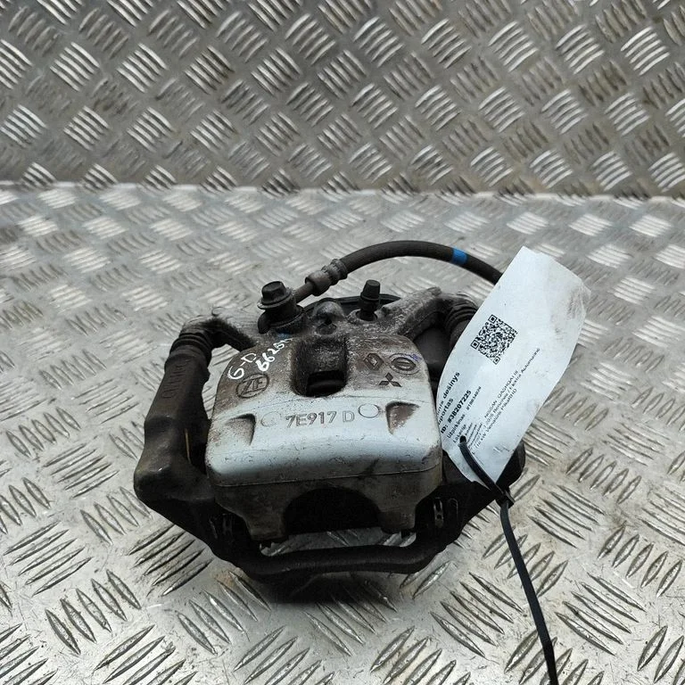 Zacisk hamulcowy tylny 440006RA0BT