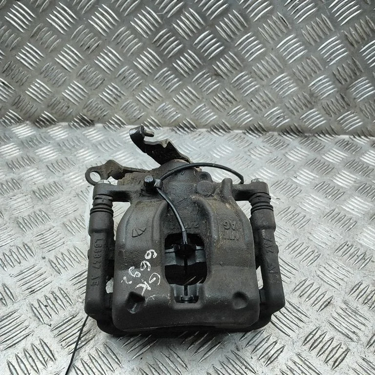 Aizmugurējais bremžu suports 2N0615423