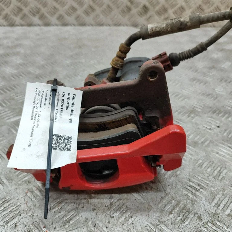 Aizmugurējais bremžu suports 8K0615404D