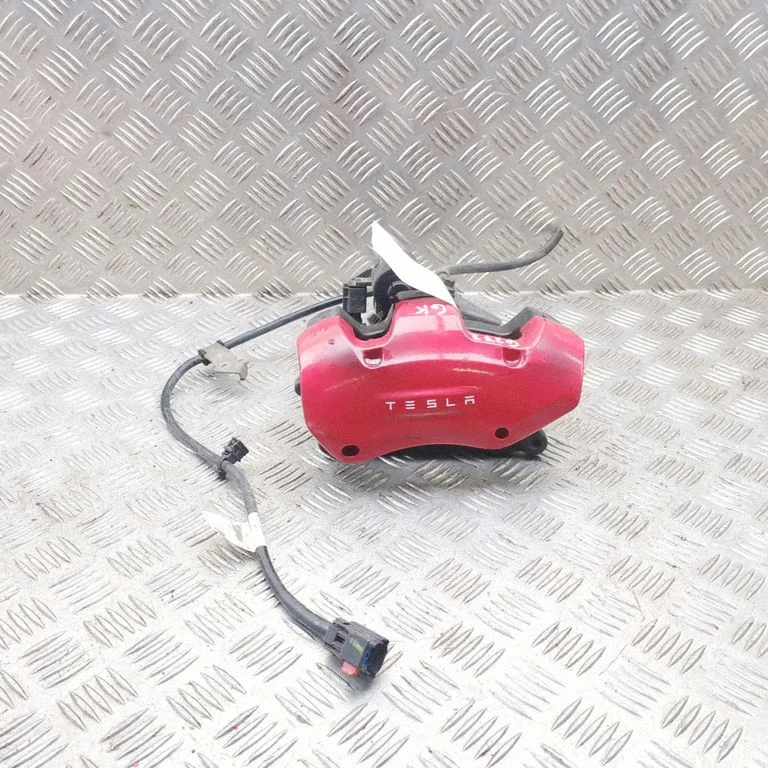 Rear brake caliper – Tesla Model Y (2020-)