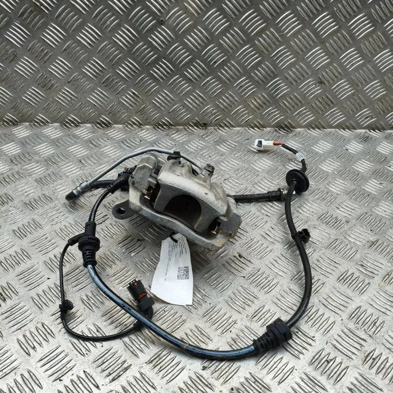 Tagumine pidurisadul SA3HJU3502100