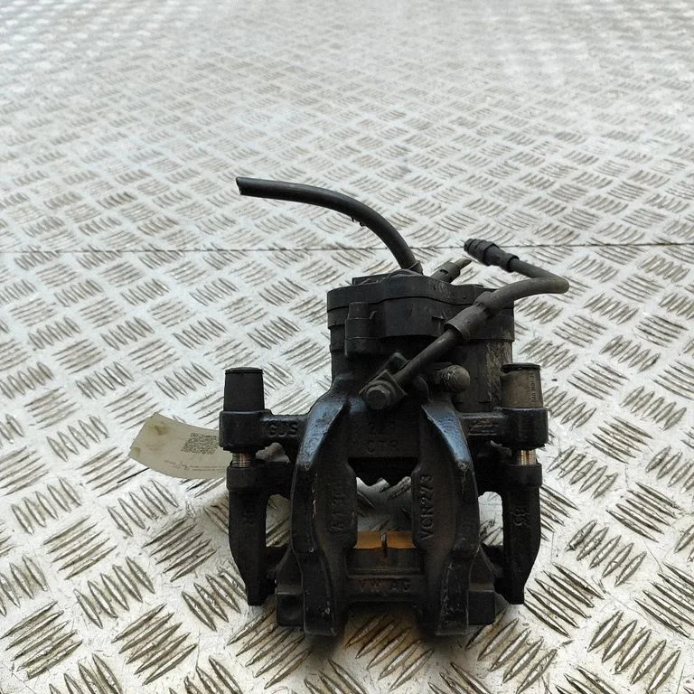Rear brake caliper 8V0615423E