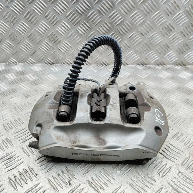 Rear brake caliper 7P0615424