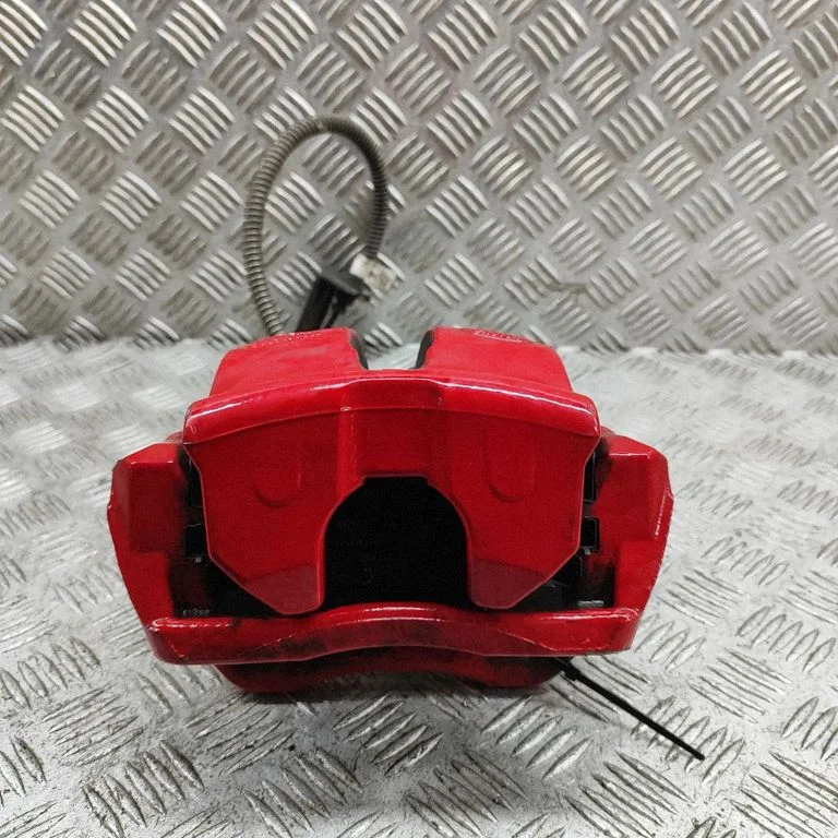 Rear brake caliper M8E22552CA