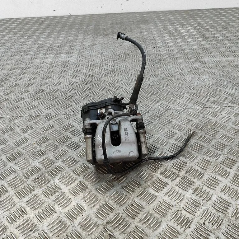 Rear brake caliper A1724230181