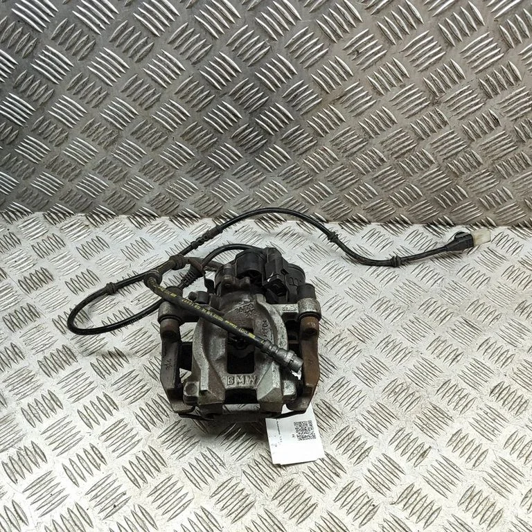 Rear brake caliper 6885541
