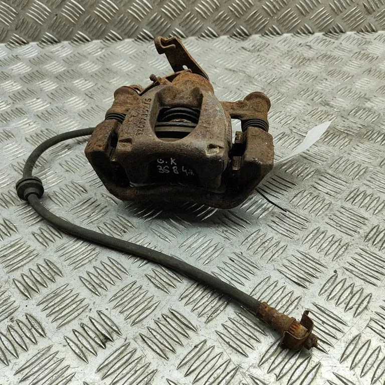 Rear brake caliper 440115485R