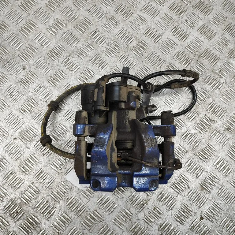 Rear brake caliper 6885598