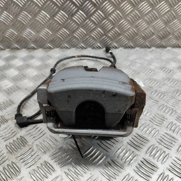 Aizmugurējais bremžu suports A2545463200