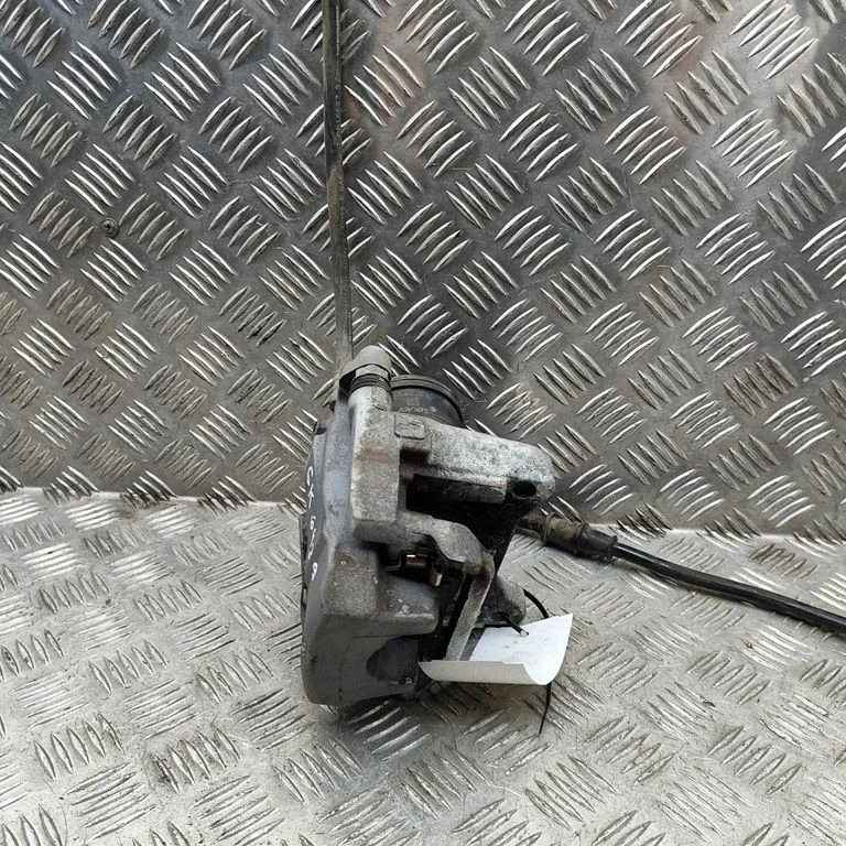 Tagumine pidurisadul D40105MP3A