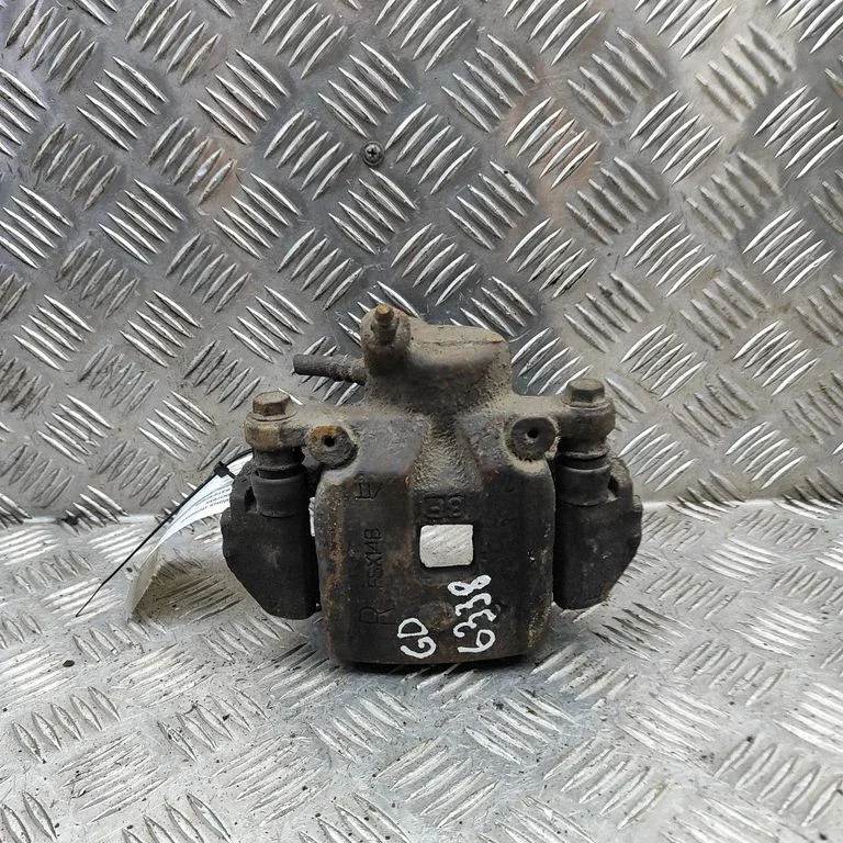 Rear brake caliper 477306010184