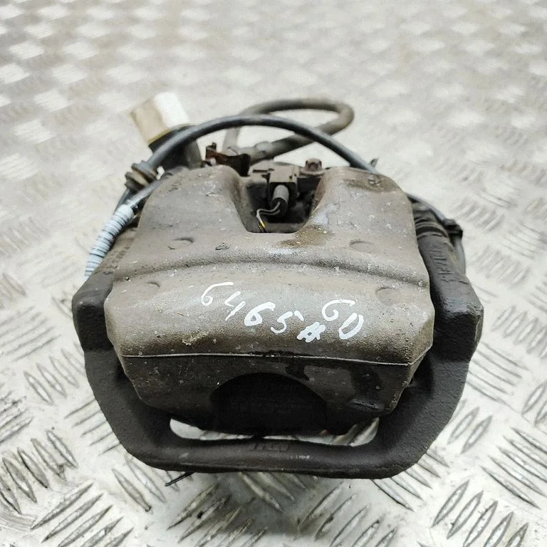 Aizmugurējais bremžu suports A0009061004