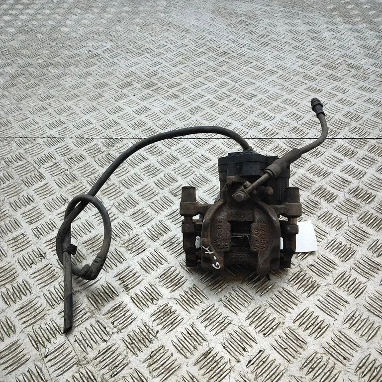 Aizmugurējais bremžu suports 5Q0615405DB