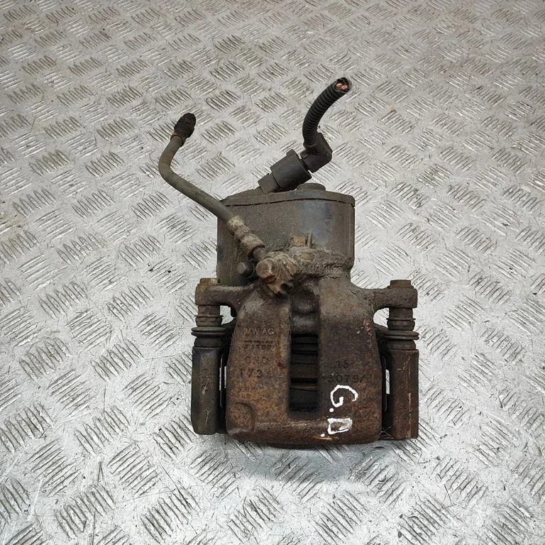 Tagumine pidurisadul 5N0615404