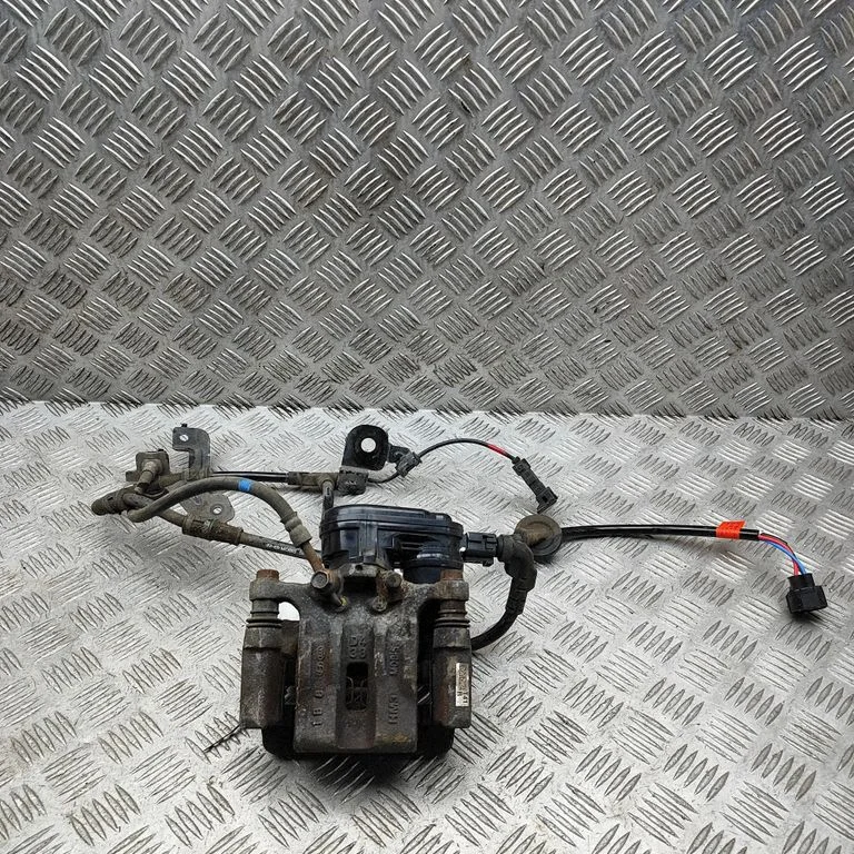 Tagumine pidurisadul 59796J2000
