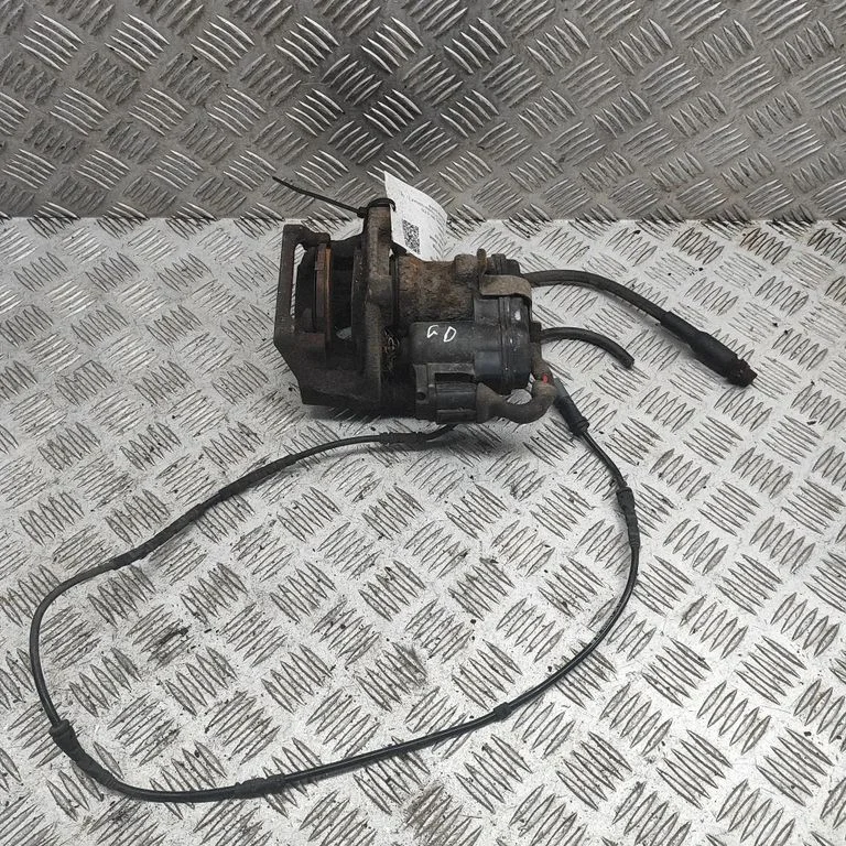 Aizmugurējais bremžu suports 6790304