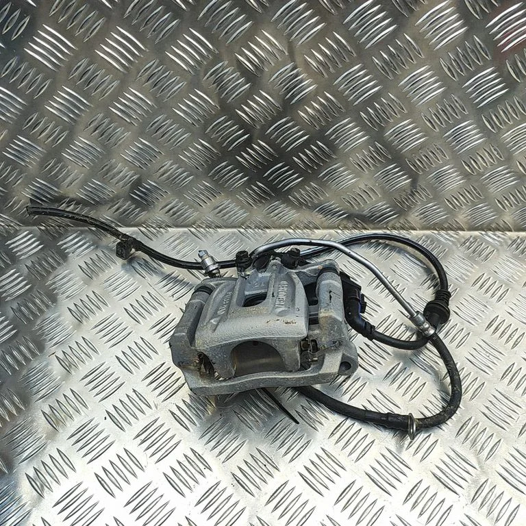 Tagumine pidurisadul SA3HJU3502200