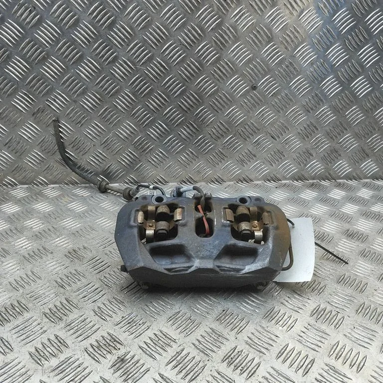 Tagumine pidurisadul 4J3615403AM