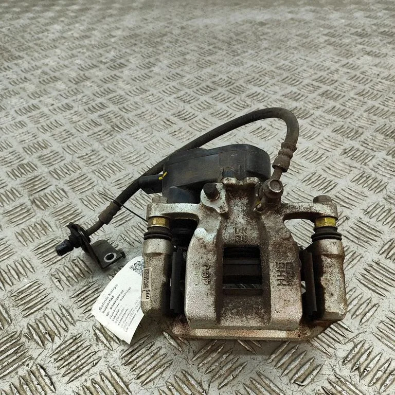 Aizmugurējais bremžu suports 58210EV600