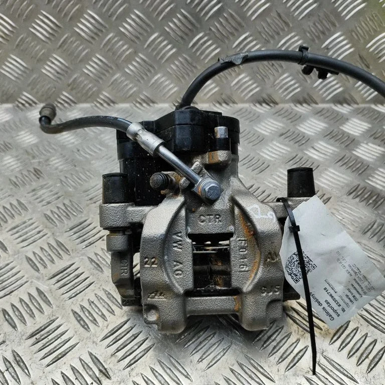 Aizmugurējais bremžu suports 3Q0615406