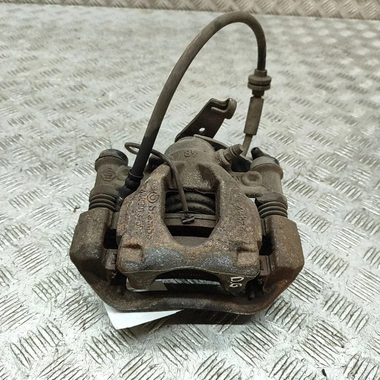 Rear brake caliper 440001395R