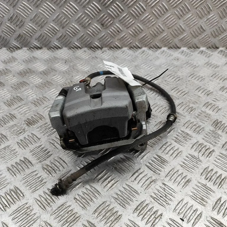 Tagumine pidurisadul D40005MP1A