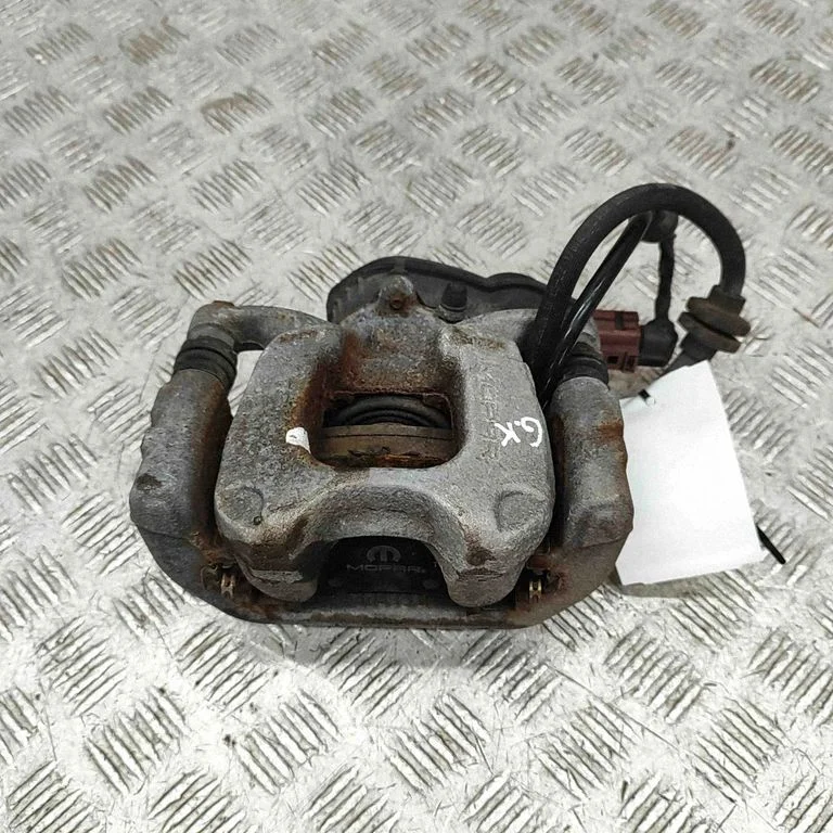 Tagumine pidurisadul 52163470