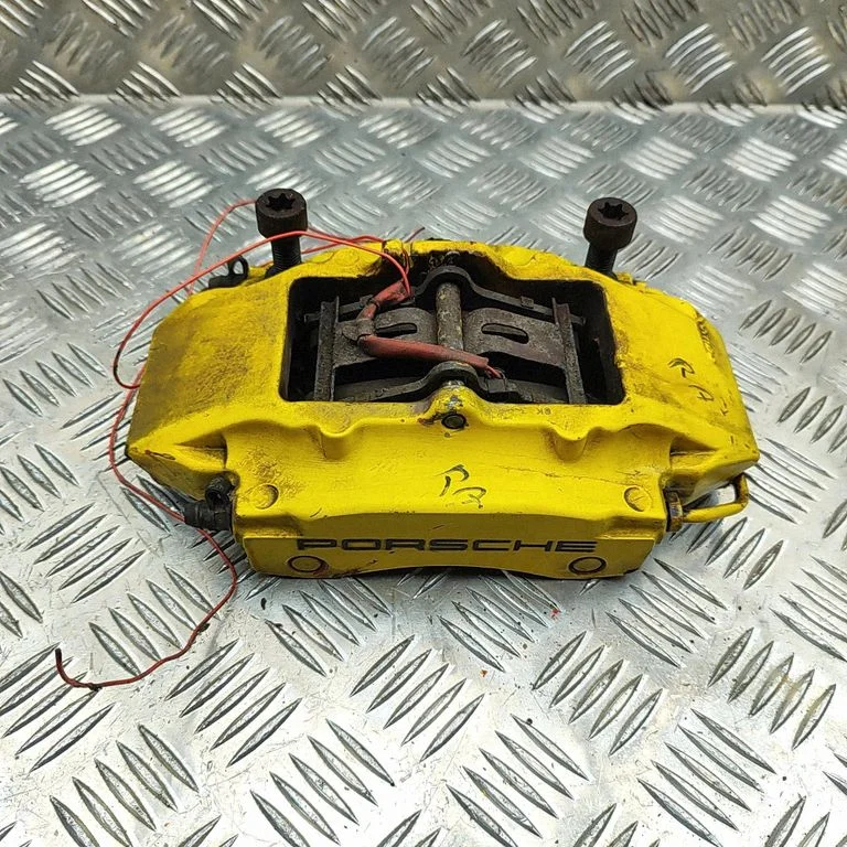Rear brake caliper 996352422